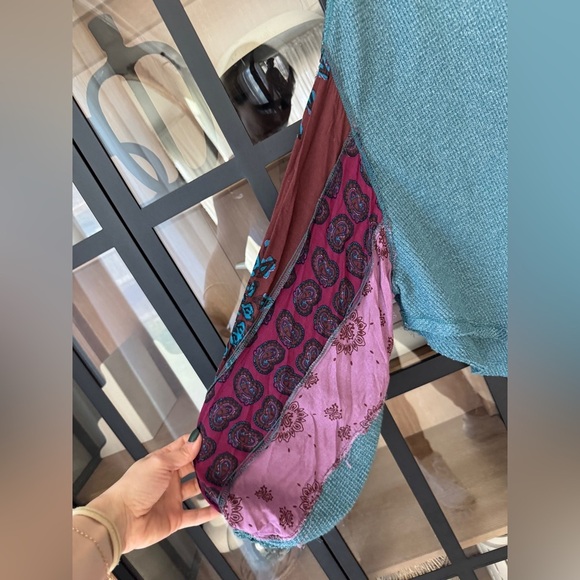 Free People long sleeve top waffle knit We The Free Blossom Thermal patchwork - Picture 3 of 12